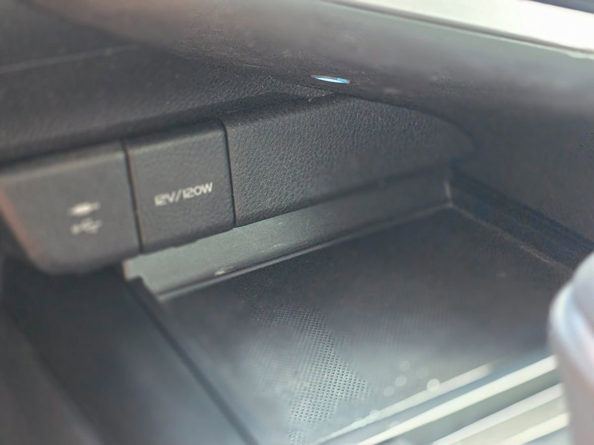 Used 2018 Toyota Camry XLE image 36