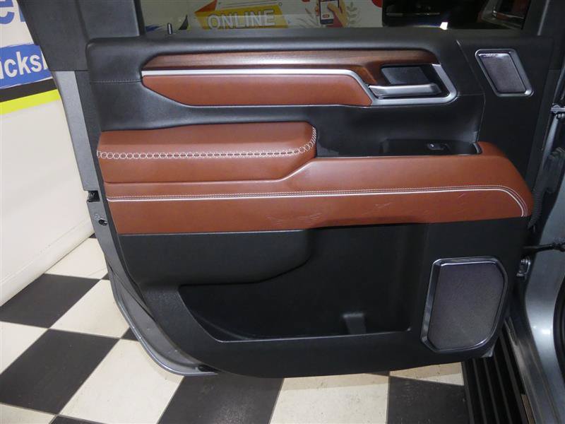 Used 2025 GMC Sierra 3500 Denali Ultimate AWD/4WD image 36