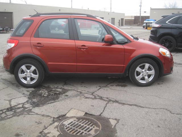 Used 2012 Suzuki SX4 Premium image 4