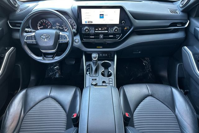 Used 2023 Toyota Highlander XSE AWD/4WD image 15