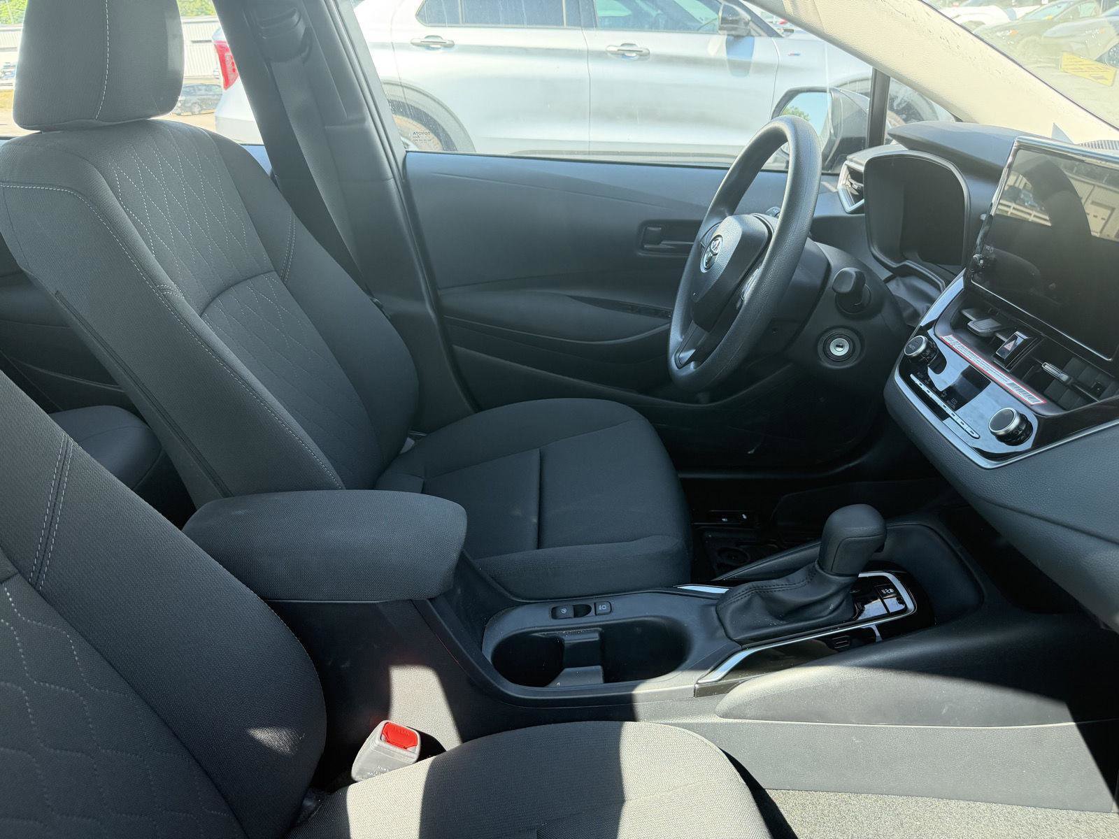Used 2026 Toyota Corolla LE FWD image 8