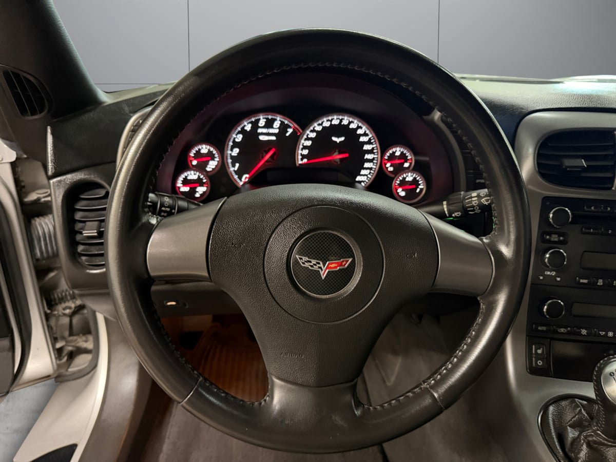 Used 2006 Chevrolet Corvette Z06 w/ Preferred Equipment Group RWD image 13