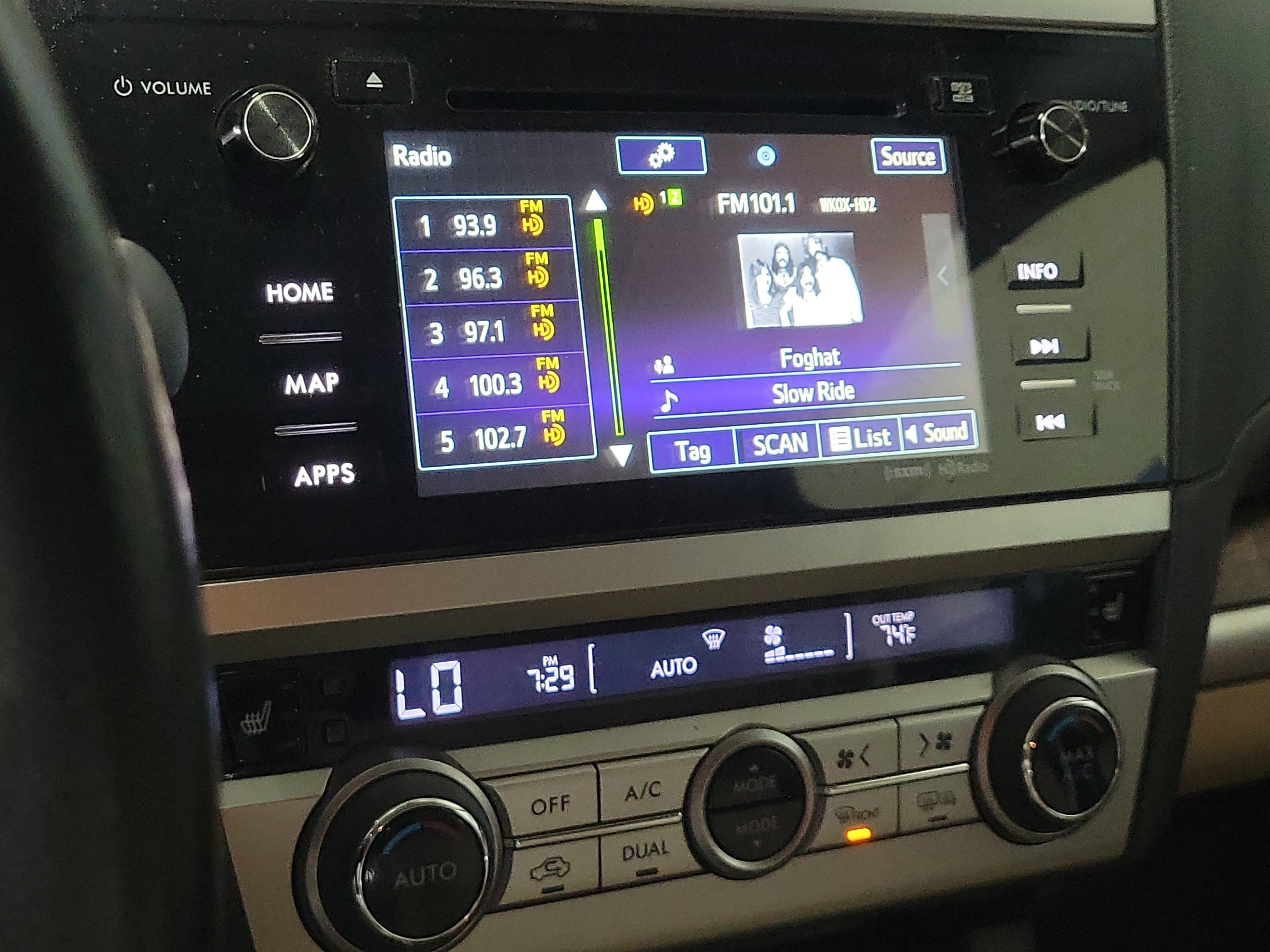Used 2015 Subaru Outback 3.6R Limited AWD/4WD image 32