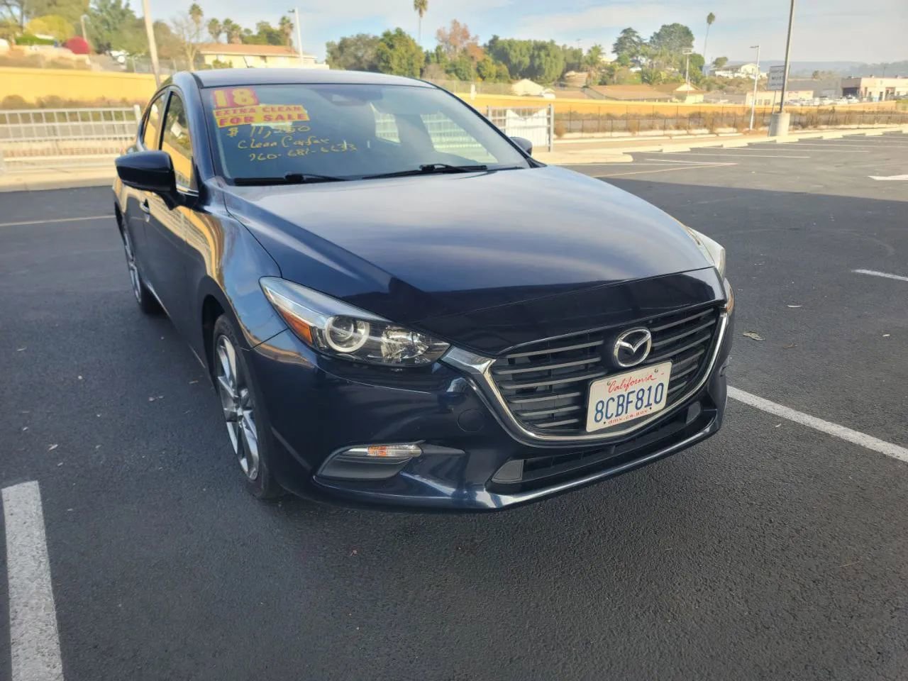 Used 2018 MAZDA MAZDA3 Touring image 3