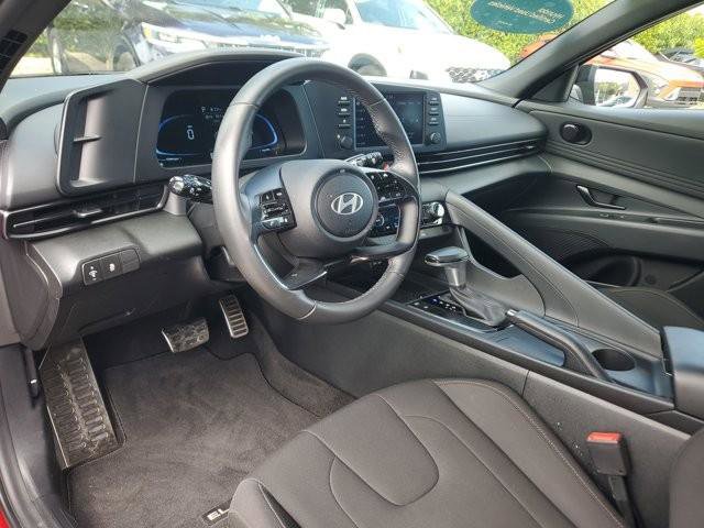 Certified 2025 Hyundai Elantra Sport image 12