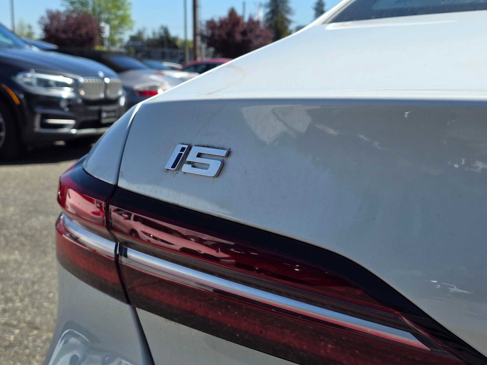 Used 2024 BMW i5 eDrive40i w/ M Sport Package image 18