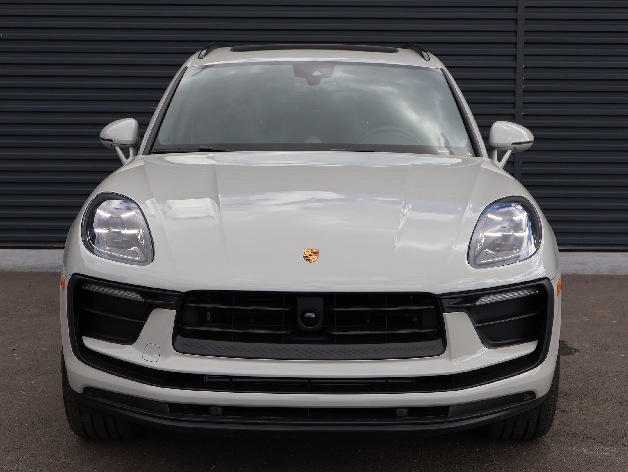 New 2026 Porsche Macan AWD/4WD image 6