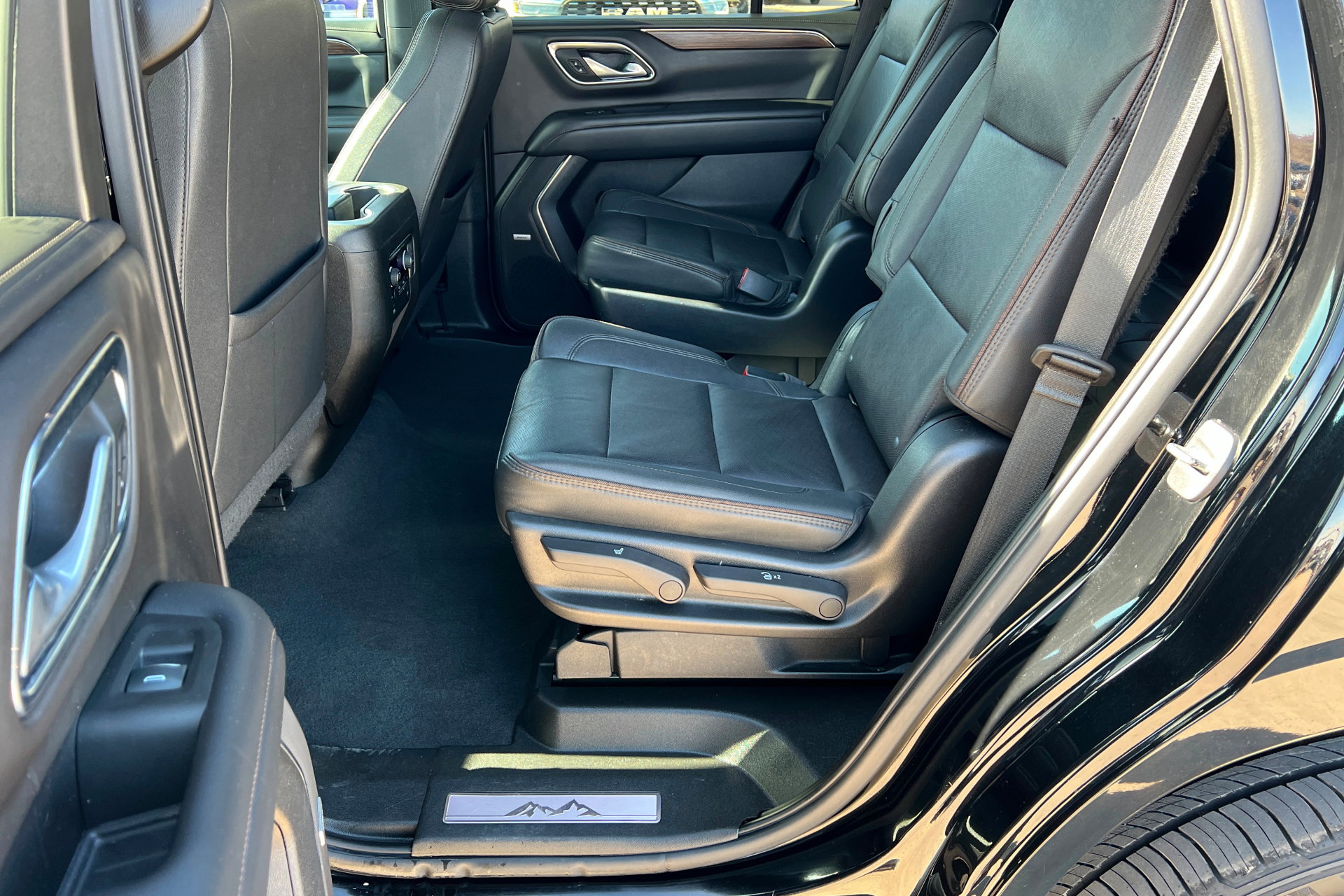 Used 2022 Chevrolet Tahoe High Country image 21