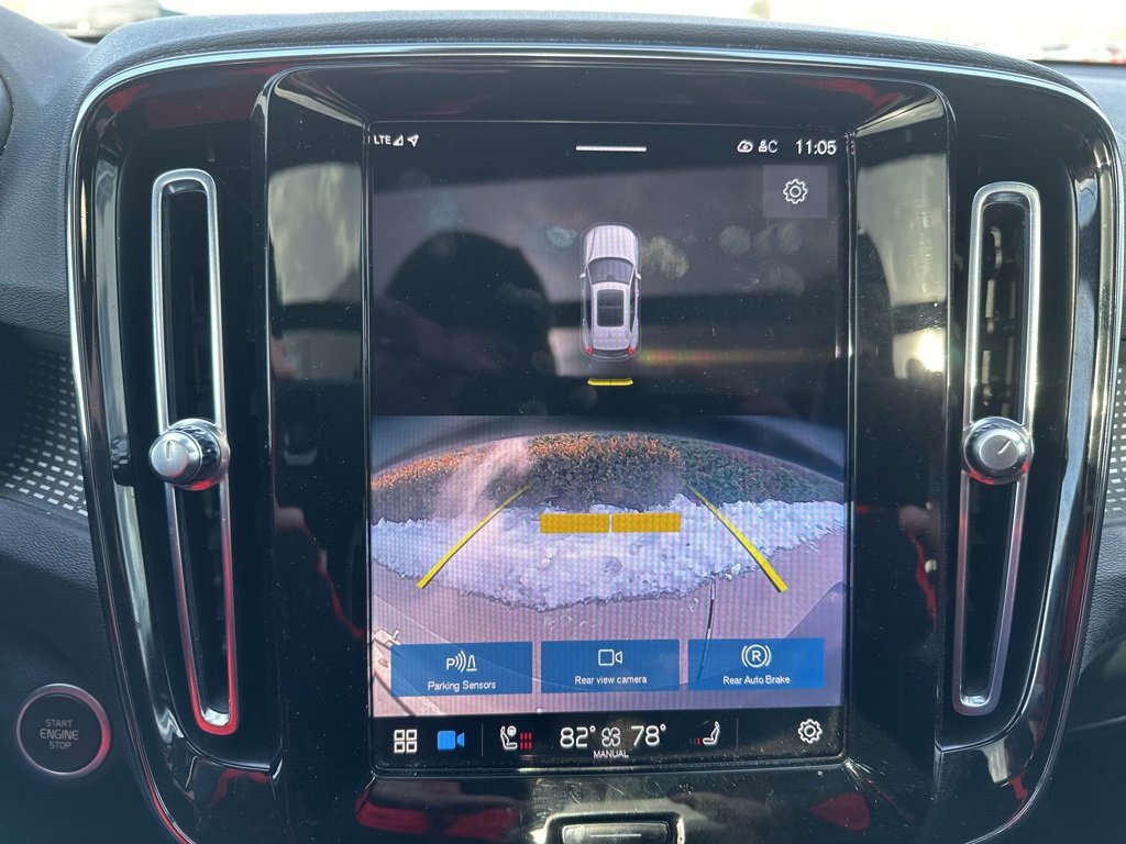 Certified 2023 Volvo XC40 B5 Ultimate w/ Protection Package Premier image 23