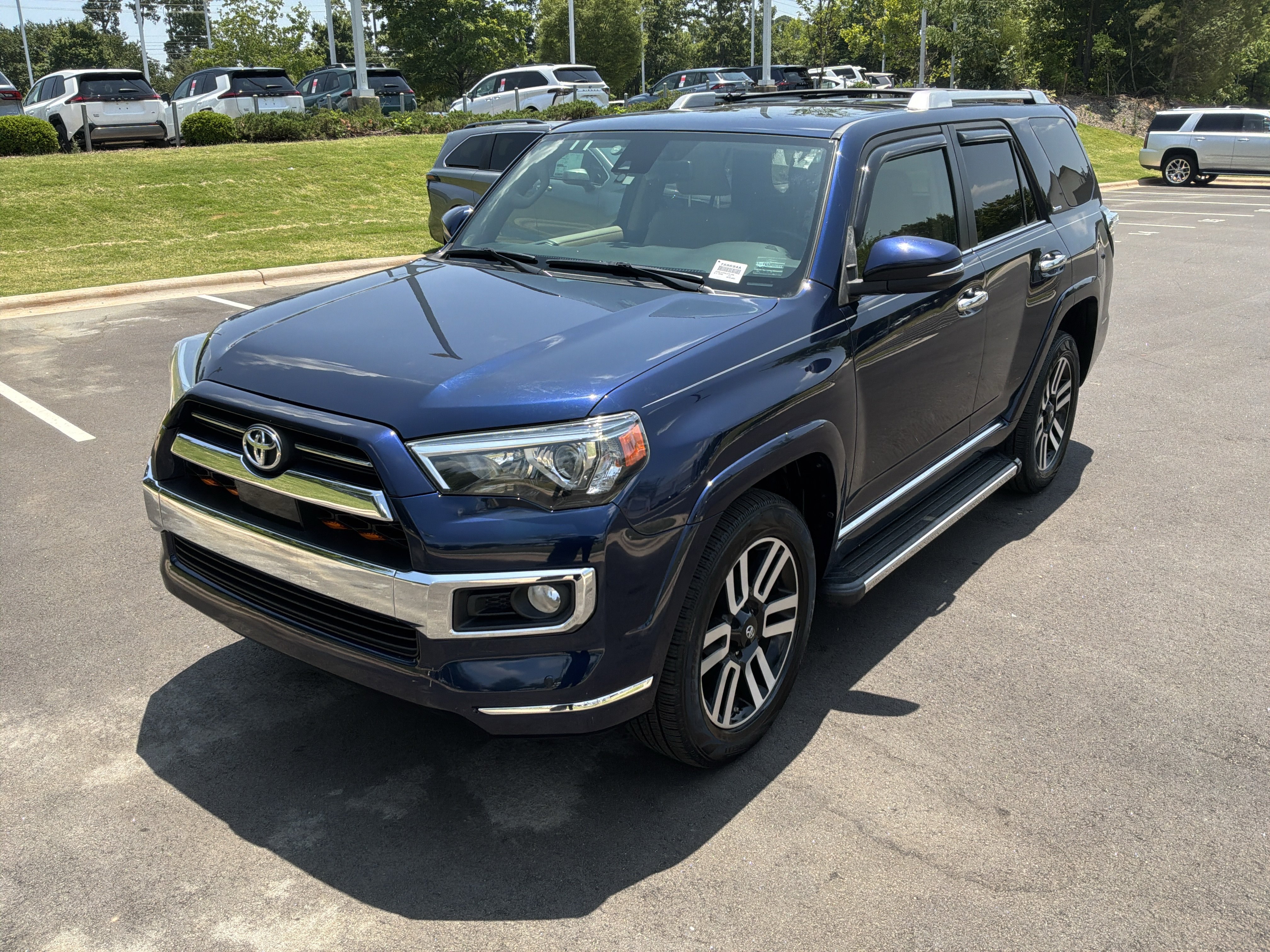 Used 2020 Toyota 4Runner Limited AWD/4WD image 5