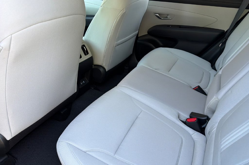 New 2026 Hyundai Tucson SEL AWD/4WD image 9
