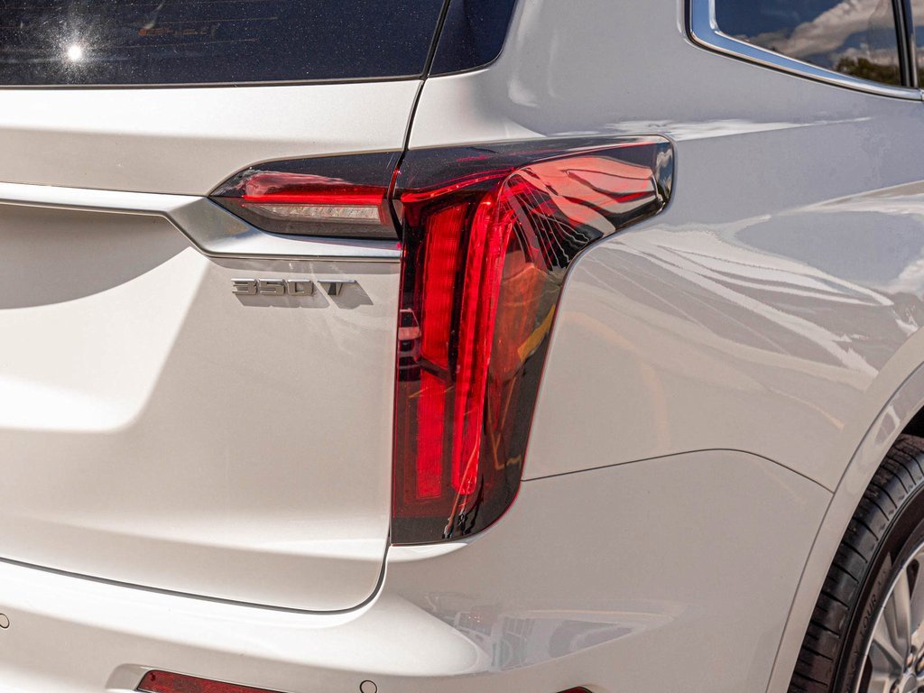 Used 2024 Cadillac XT6 Luxury image 38