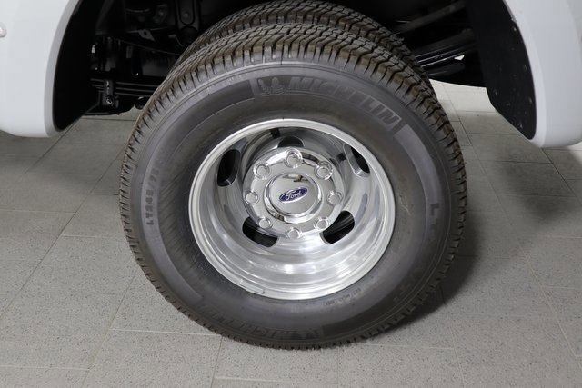 New 2026 Ford F350 Lariat w/ Lariat Premium Package image 9