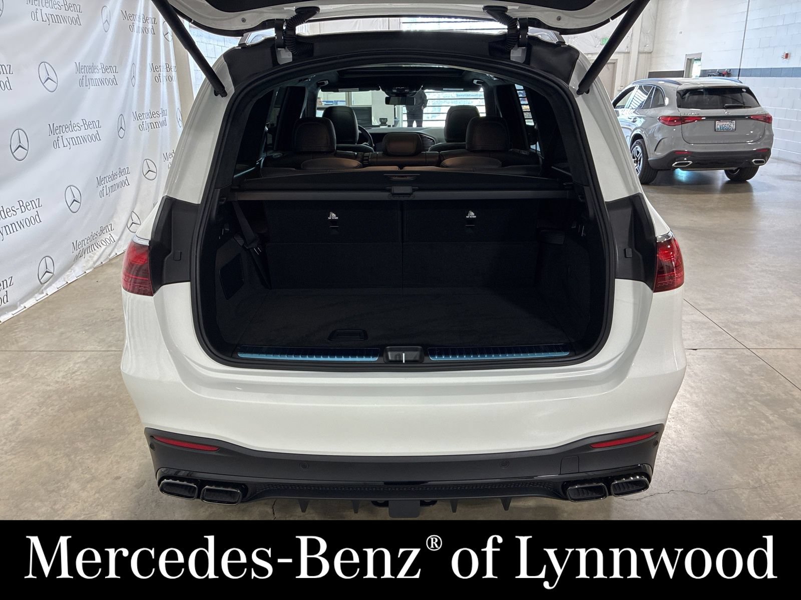 New 2026 Mercedes-Benz GLS 63 AMG 4MATIC image 5