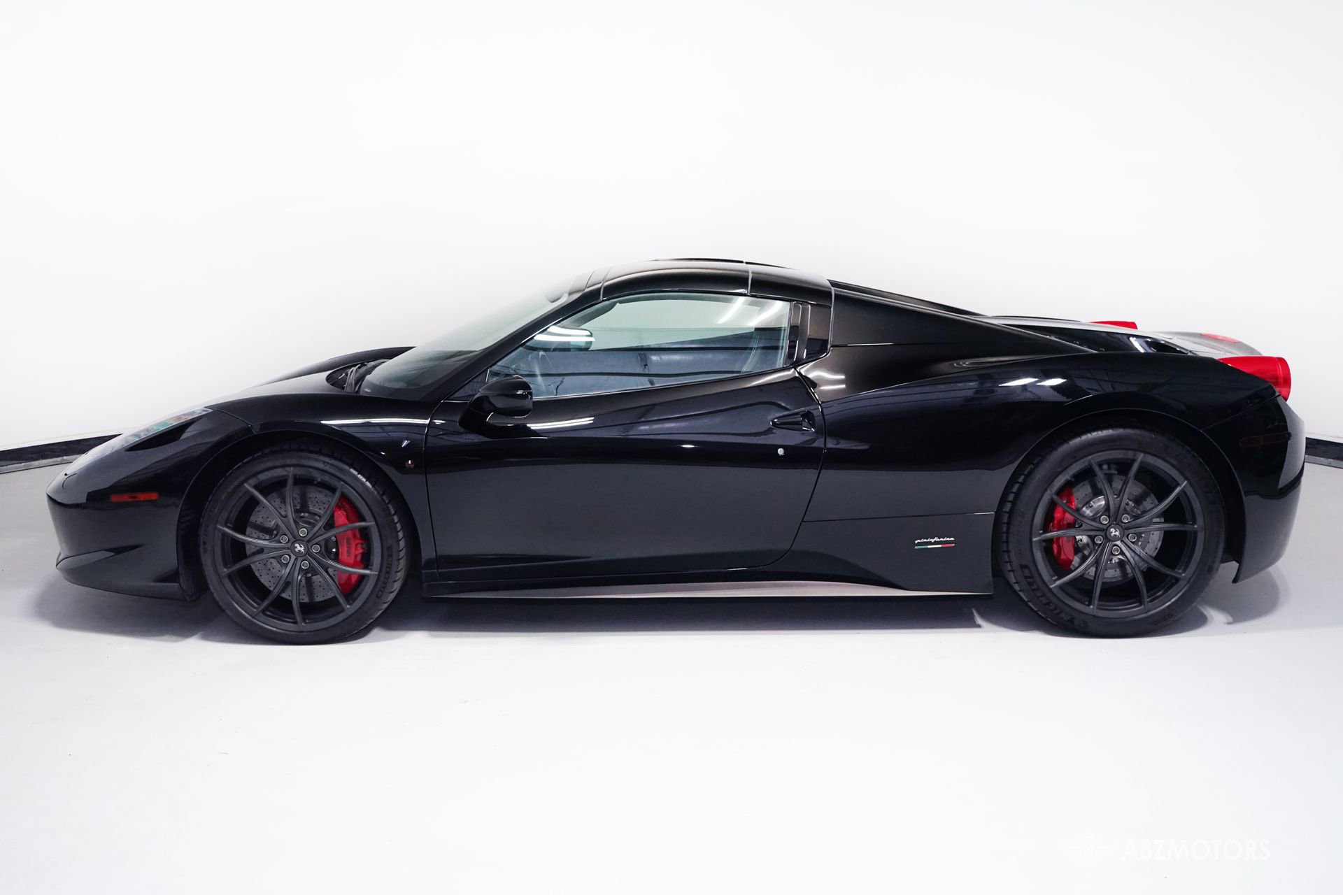 Used 2013 Ferrari 458 Spider RWD image 5