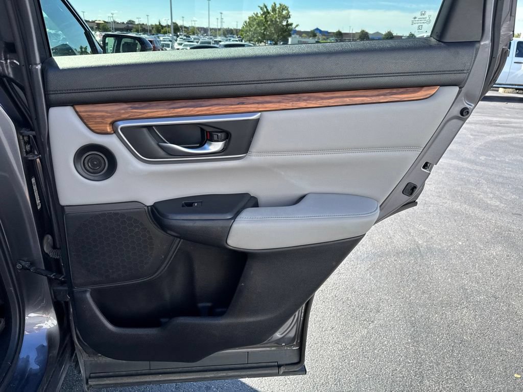 Used 2017 Honda CR-V Touring image 38