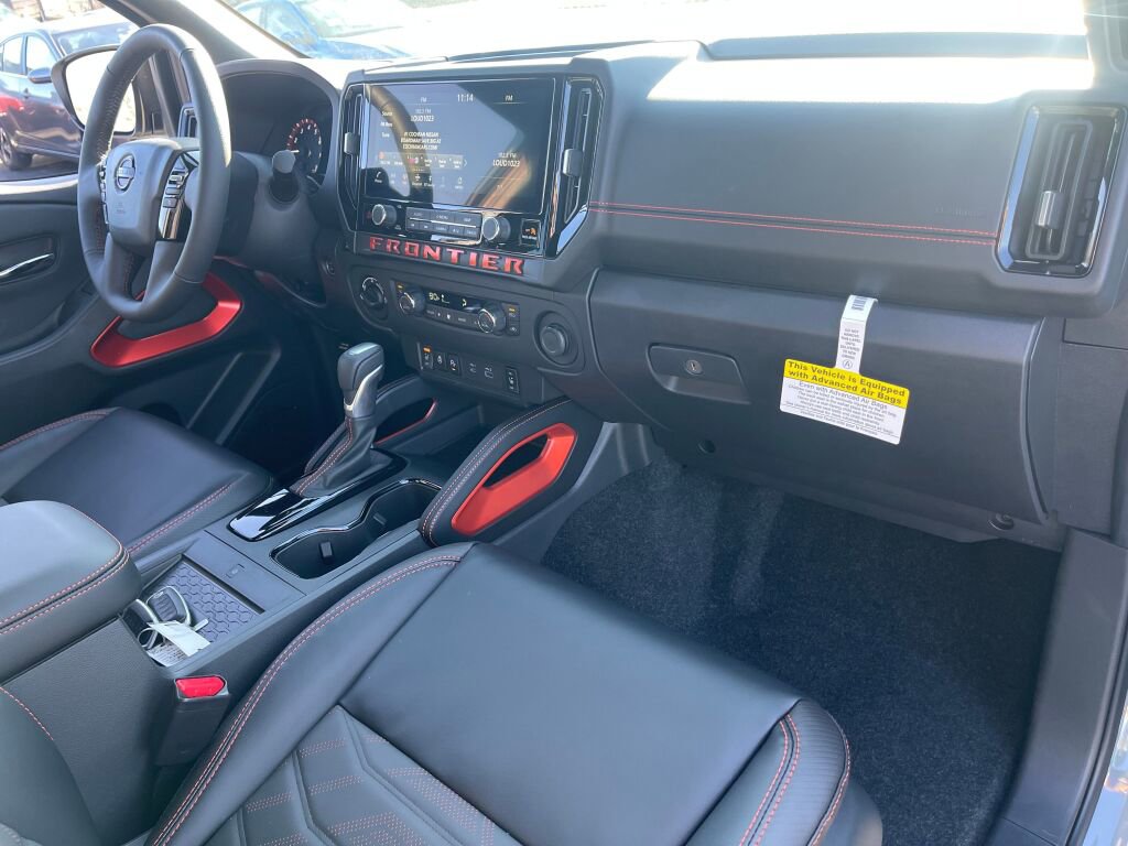 New 2025 Nissan Frontier PRO-4X w/ Pro Premium Package image 15
