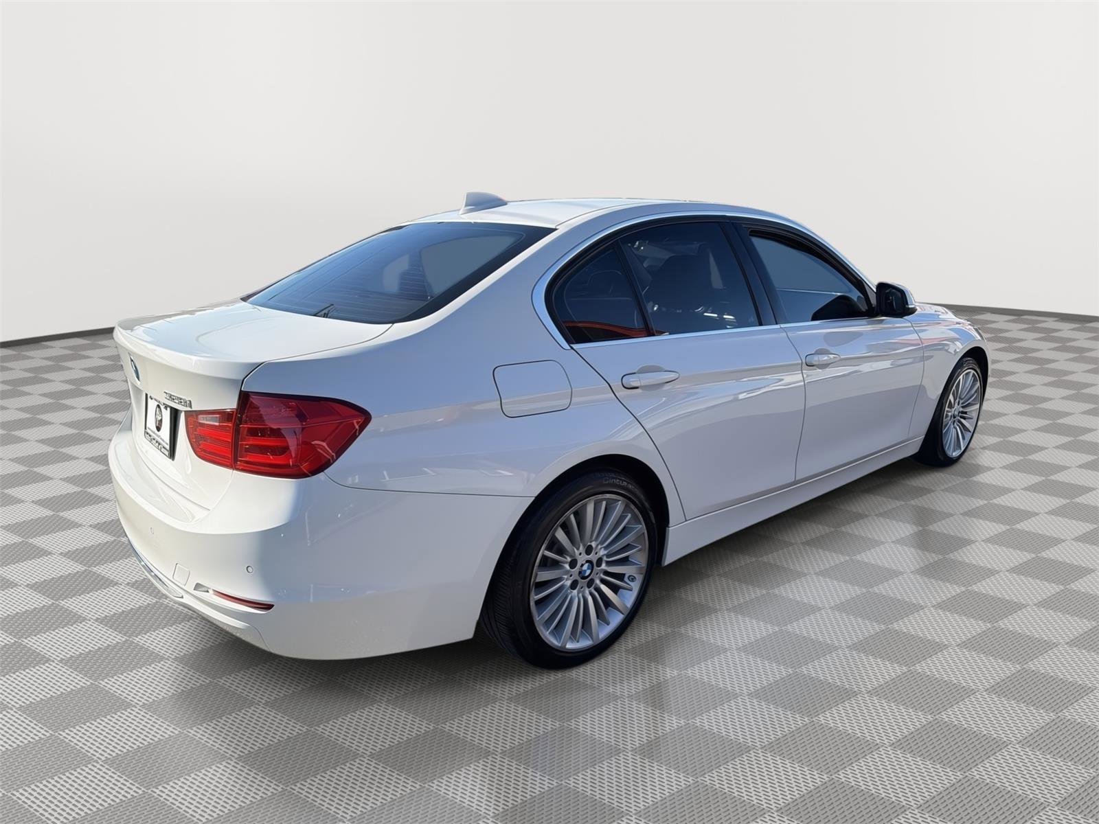 Used 2013 BMW 328i xDrive Sedan image 6