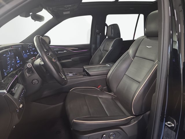 Used 2024 Cadillac Escalade Sport w/ LPO, ONYX Package AWD/4WD image 15