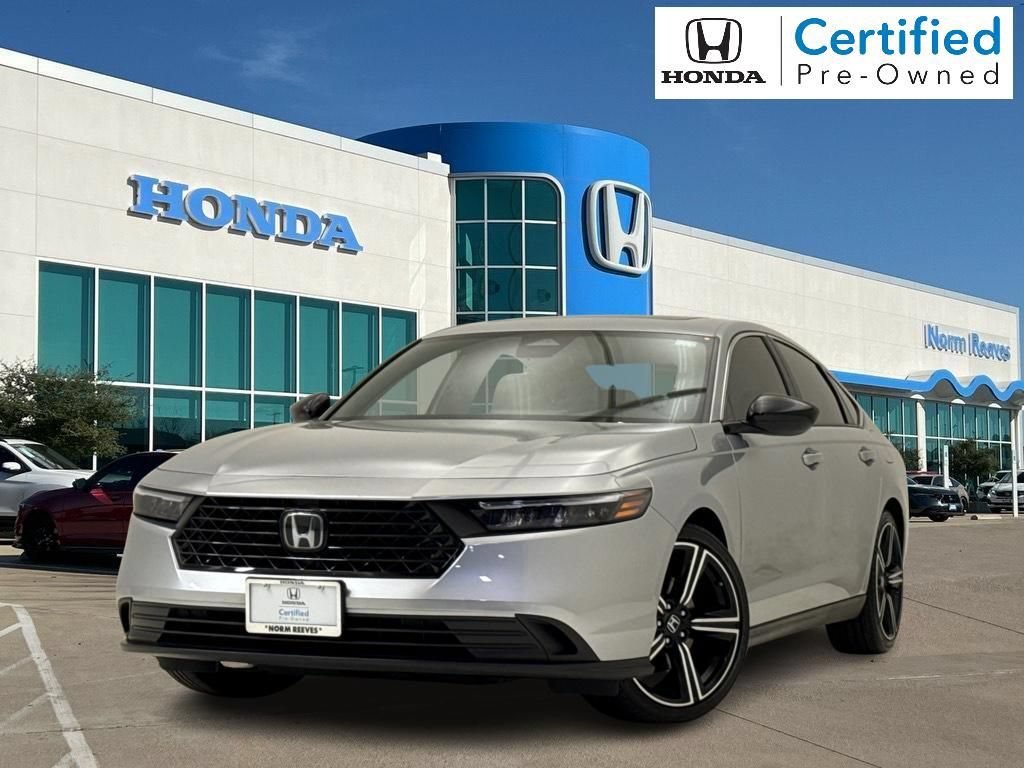 Used 2025 Honda Accord Sport image 1