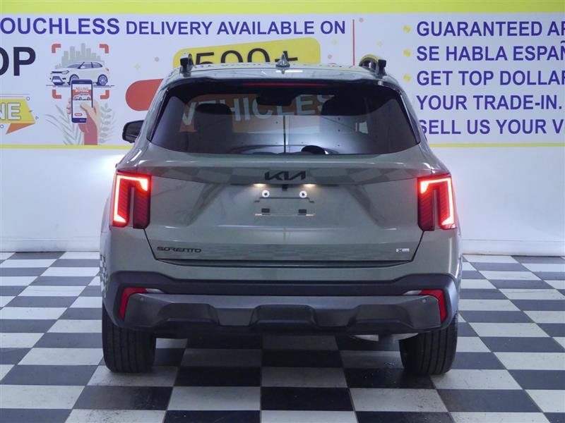Used 2025 Kia Sorento SX AWD/4WD image 7