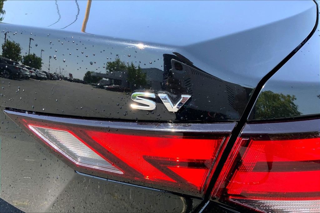 Used 2024 Nissan Sentra SV FWD image 22
