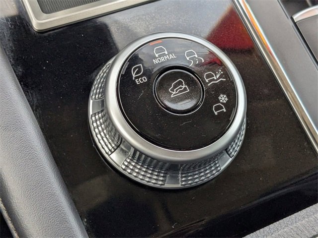 Used 2023 Mitsubishi Outlander SE image 23