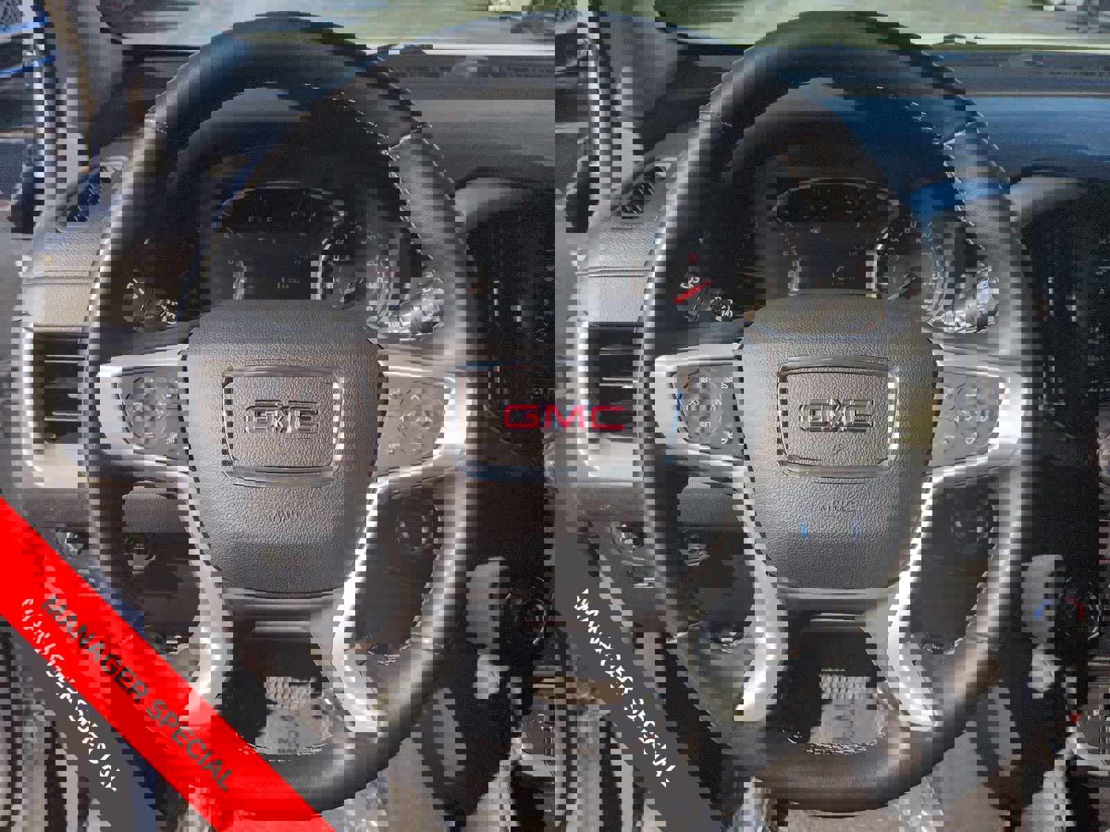 Used 2023 GMC Terrain SLT image 20