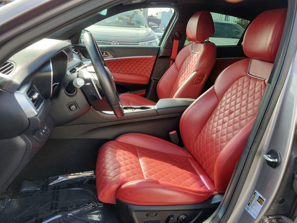 Used 2024 Genesis G70 3.3T Advanced w/ Sport Prestige Package image 19