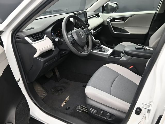 Used 2022 Toyota RAV4 XLE w/ Convenience Package image 15
