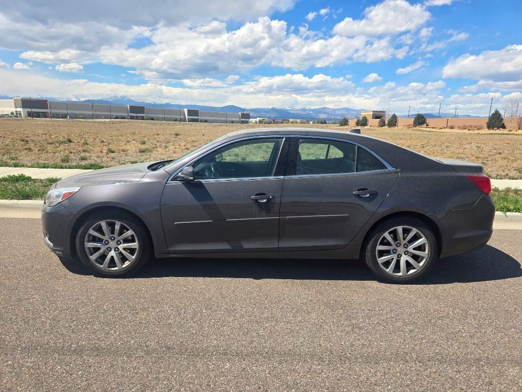 Used 2013 Chevrolet Malibu LT FWD image 2