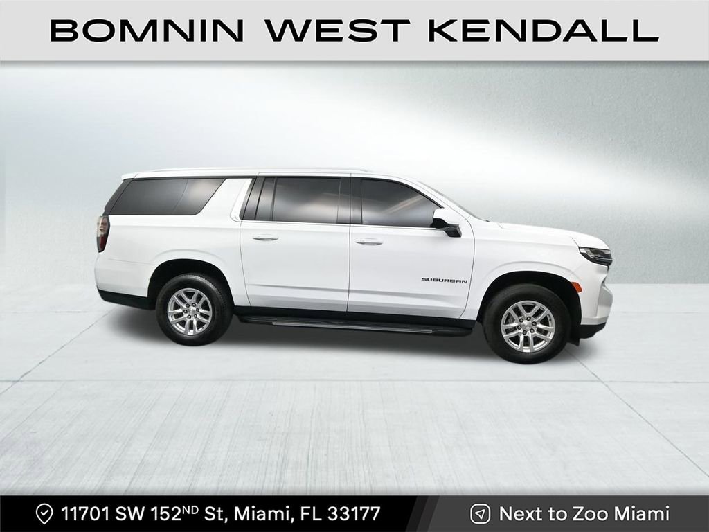Used 2022 Chevrolet Suburban LT image 6