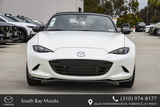 New 2026 MAZDA MX-5 Miata Club w/ Interior Package RWD image 2