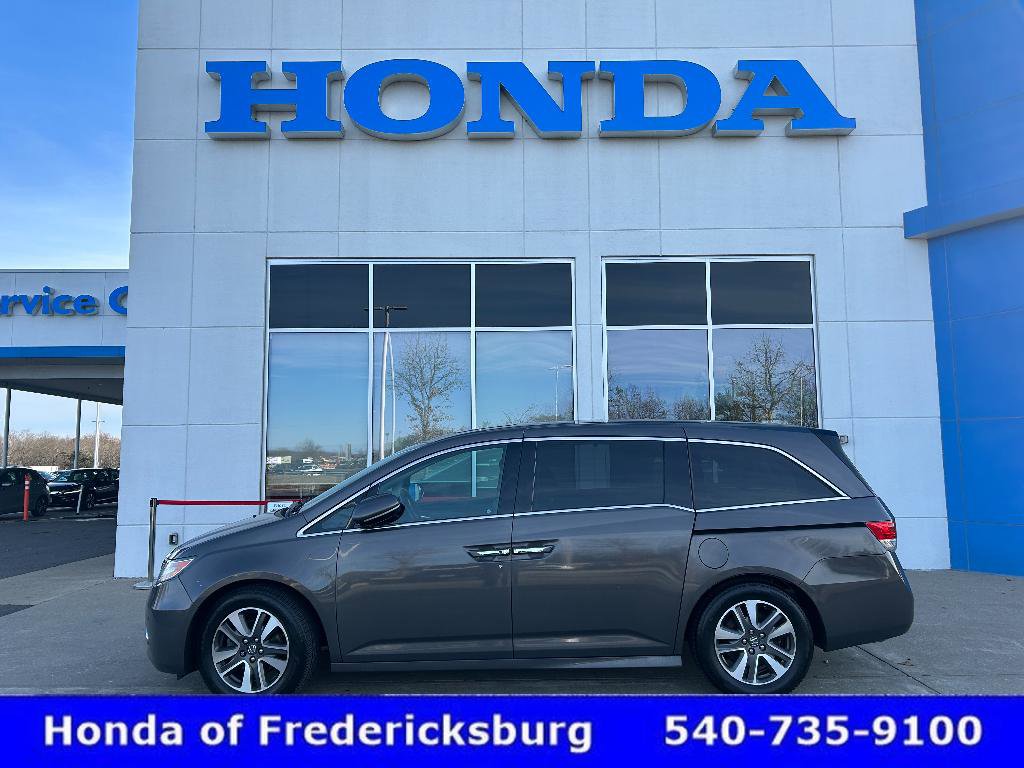 Used 2014 Honda Odyssey Touring video 1
