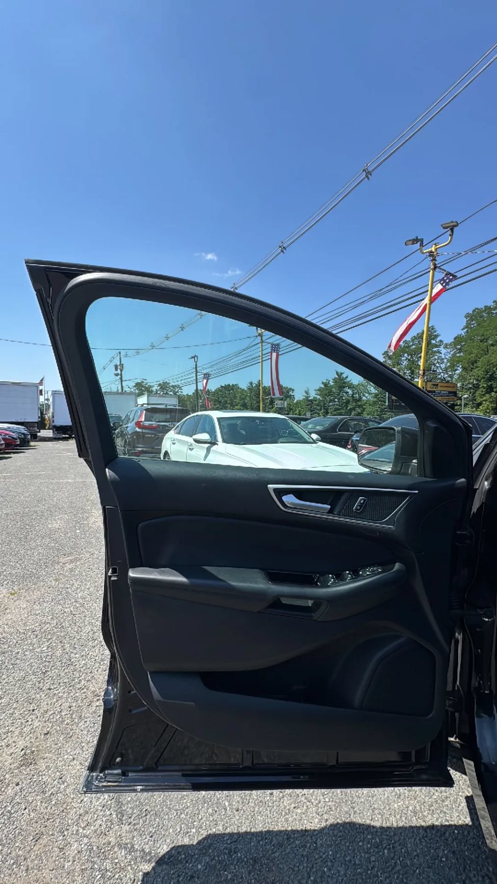 Used 2019 Ford Edge SEL w/ Equipment Group 201A AWD/4WD image 9
