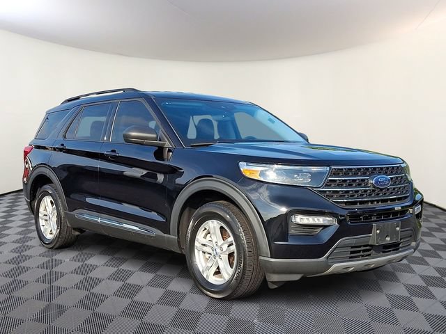 Used 2023 Ford Explorer XLT w/ Equipment Group 202A AWD/4WD image 1