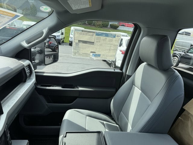 New 2026 Ford F550 4x4 Regular Cab Super Duty image 15