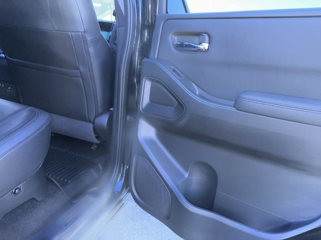 Used 2022 Nissan Frontier PRO-4X w/ Pro-4X Premium Package image 24