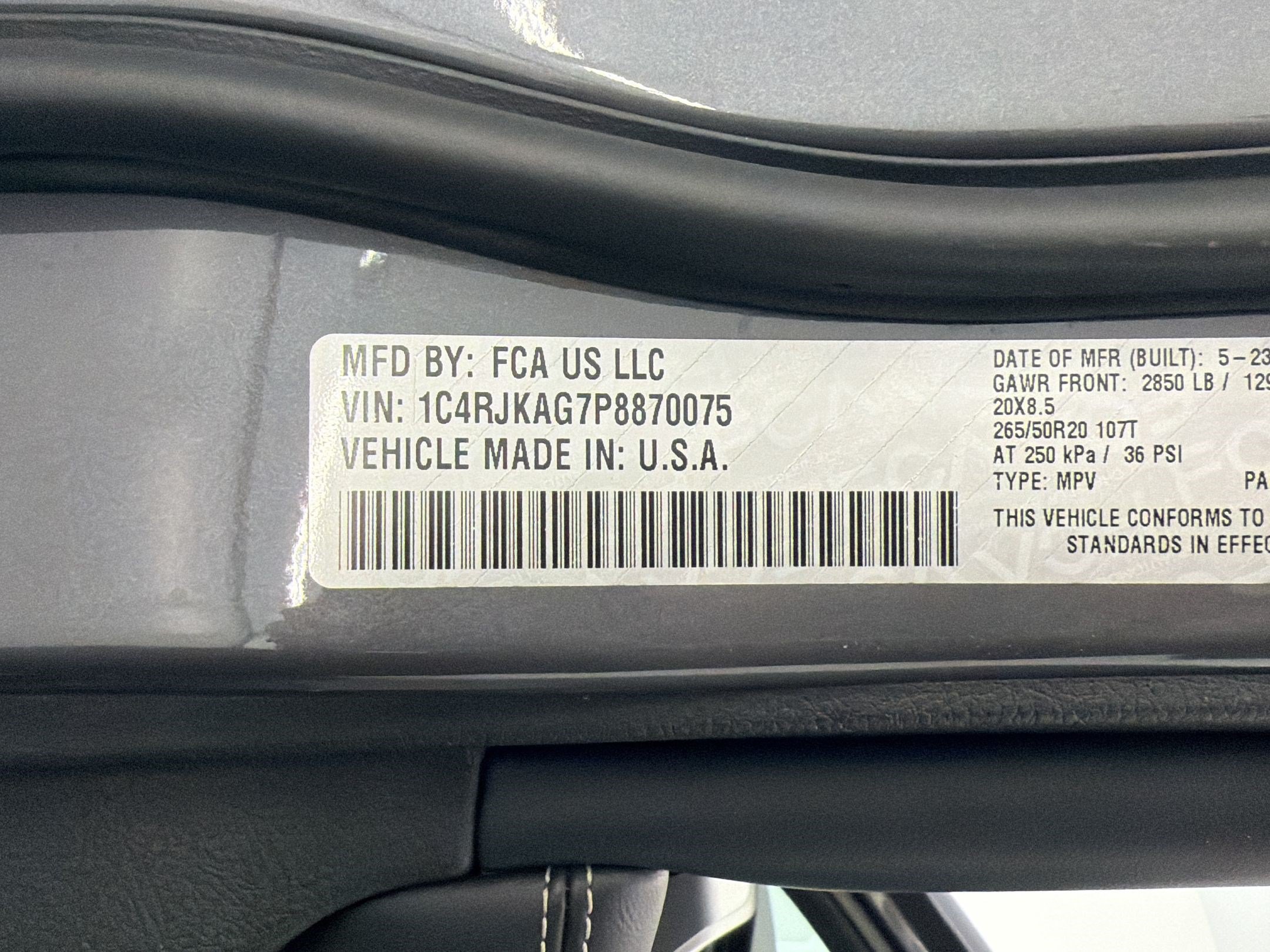 Used 2023 Jeep Grand Cherokee L Laredo AWD/4WD image 23