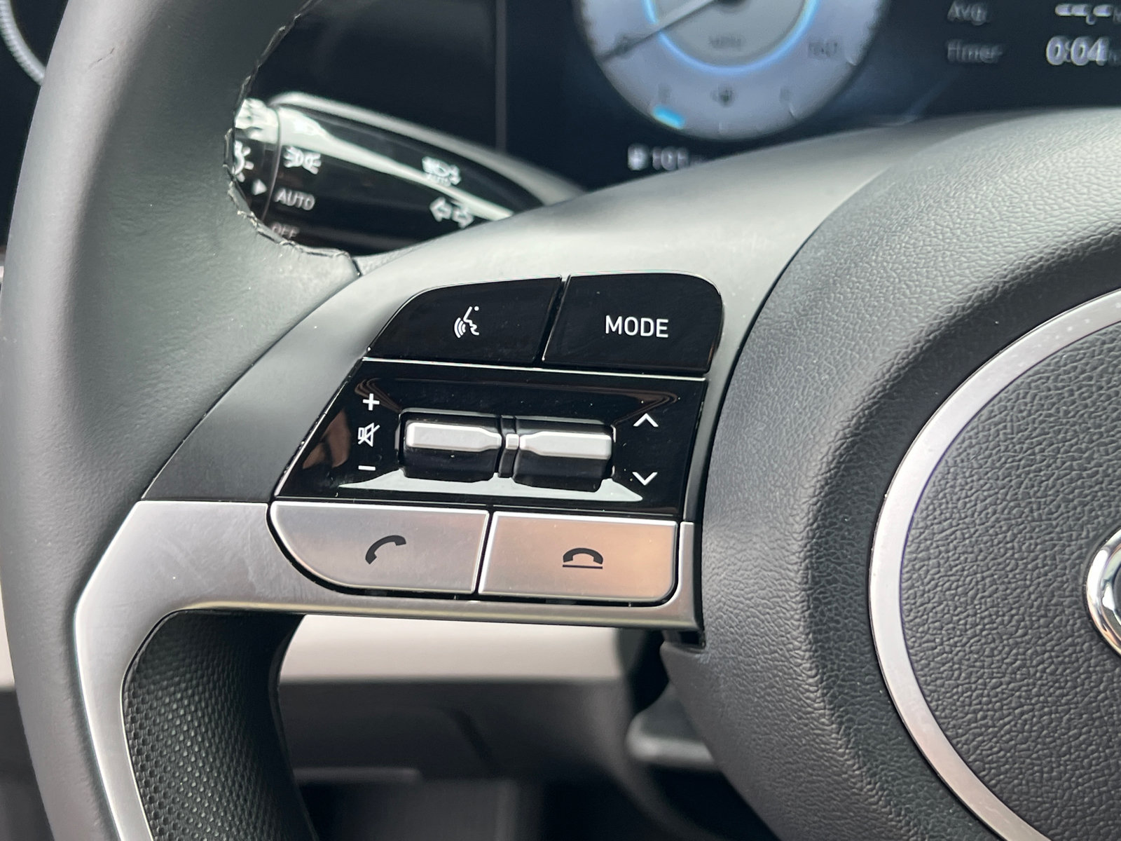 Certified 2023 Hyundai Elantra Limited FWD image 25