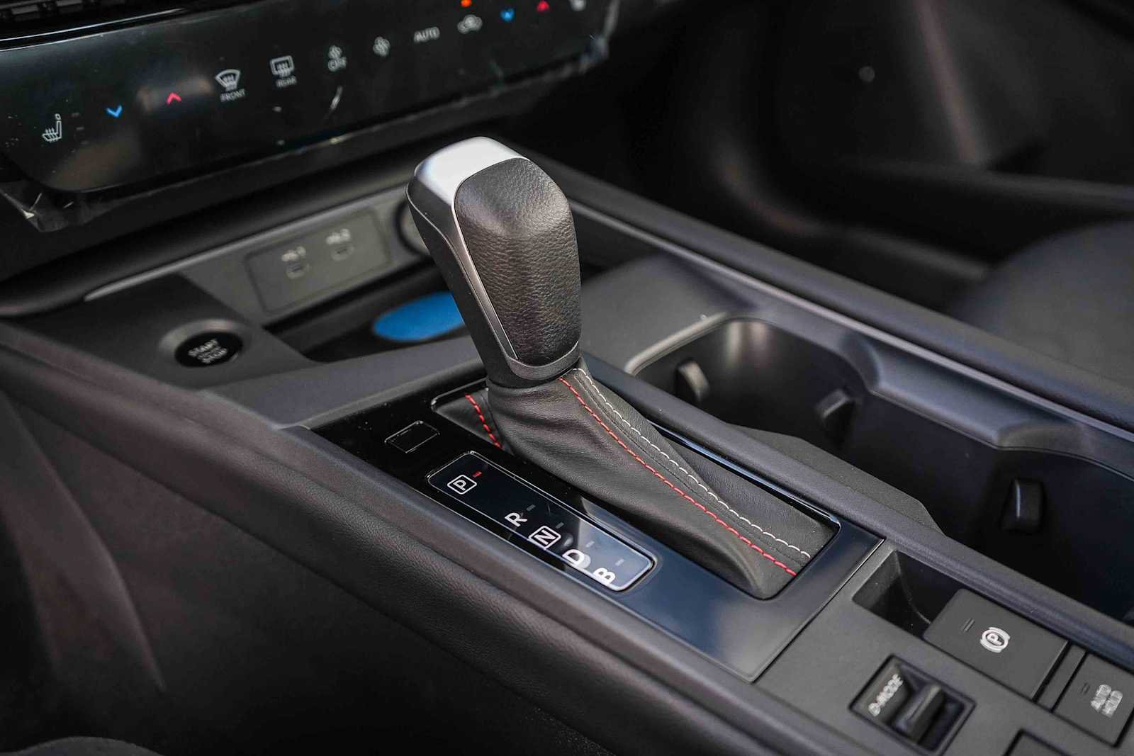 New 2027 Nissan Sentra SR w/ SR Premium Package FWD image 21