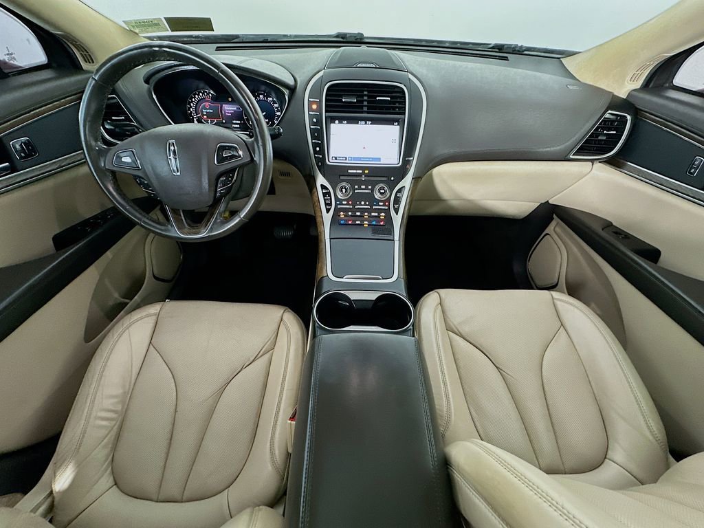 Used 2016 Lincoln MKX Reserve FWD image 10