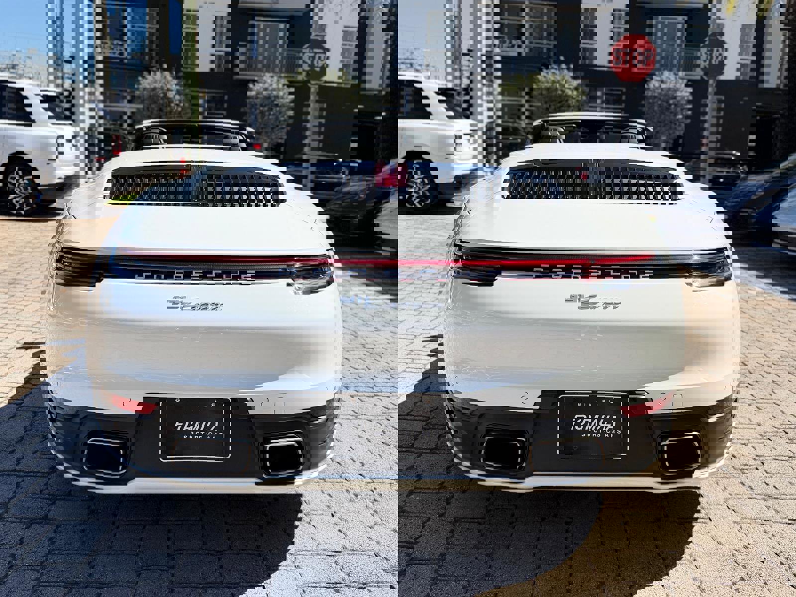 Used 2023 Porsche 911 Carrera image 15