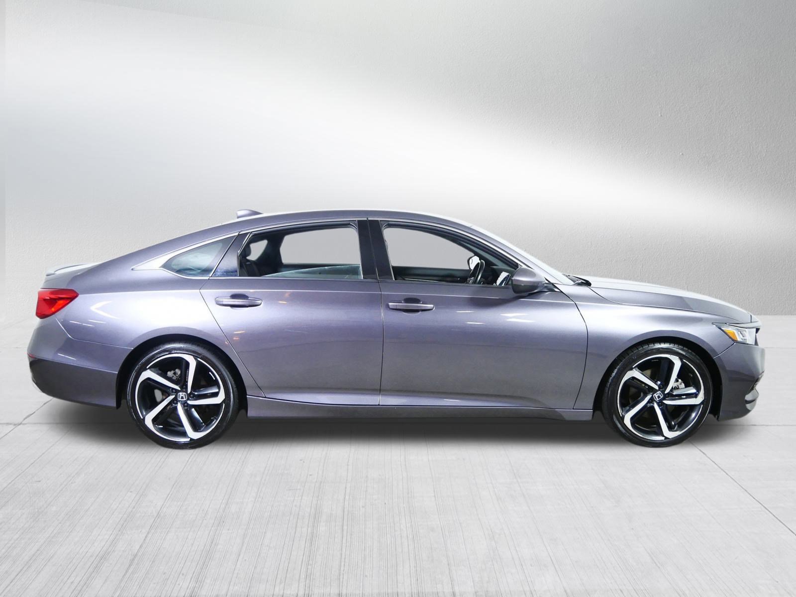 Used 2018 Honda Accord Sport image 8