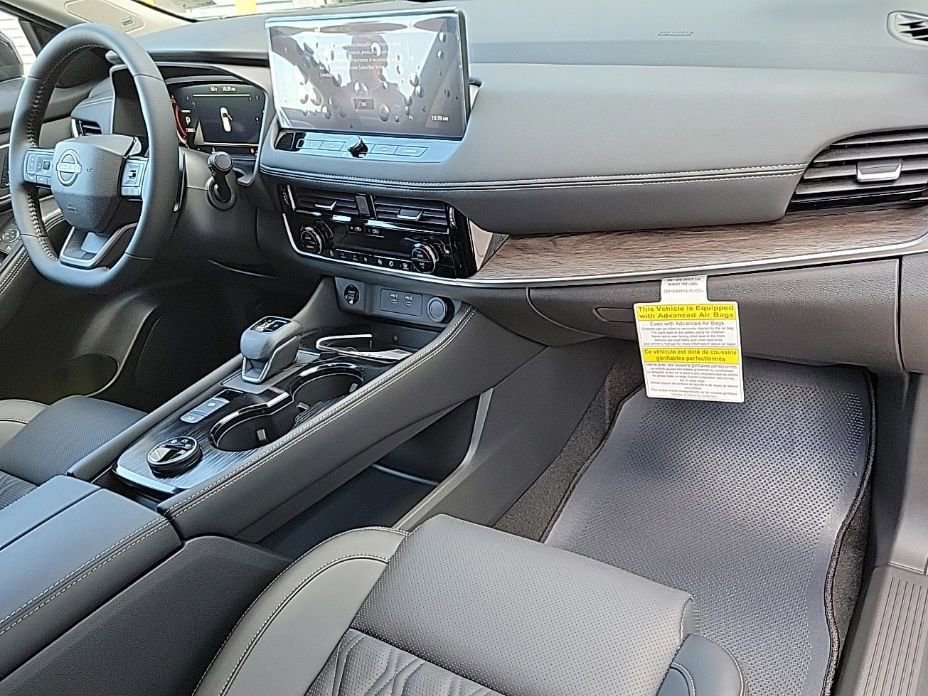 New 2026 Nissan Rogue Platinum image 12