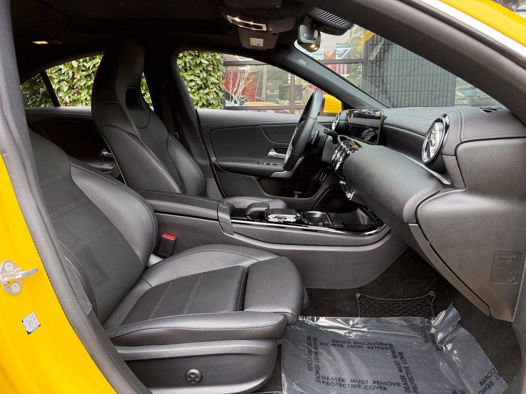 Used 2020 Mercedes-Benz CLA 250 image 33