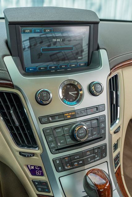 Used 2009 Cadillac CTS 3.6 RWD image 26