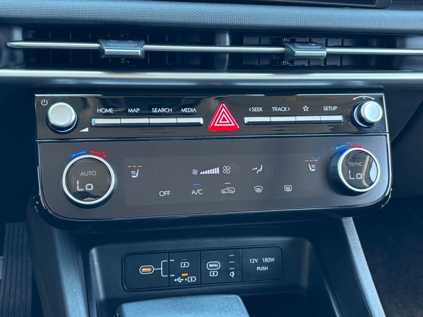 Certified 2025 Hyundai Tucson SEL FWD image 22