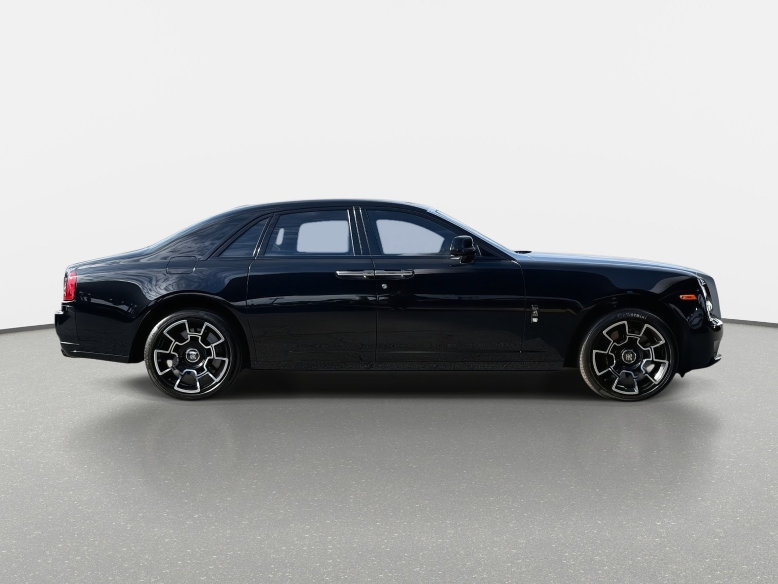 Used 2020 Rolls-Royce Ghost RWD image 2