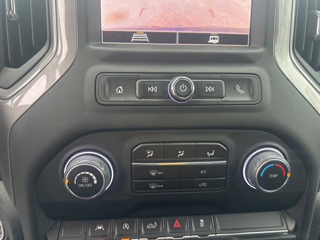 Used 2022 Chevrolet Silverado 1500 Custom image 18